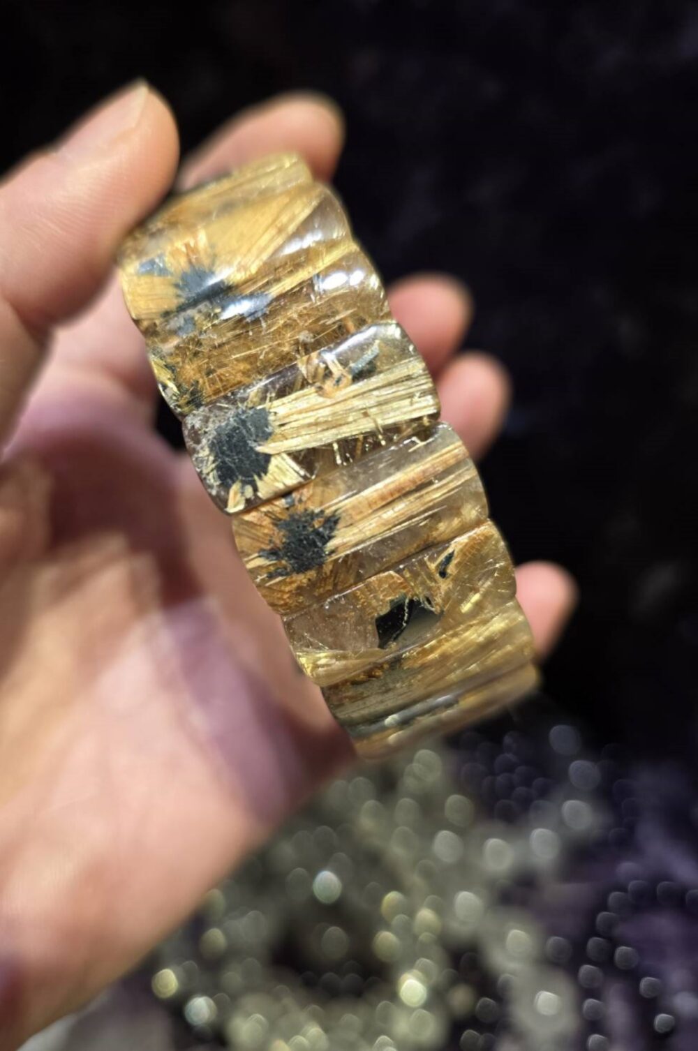  巴西老礦天然鈦晶花手排NO1